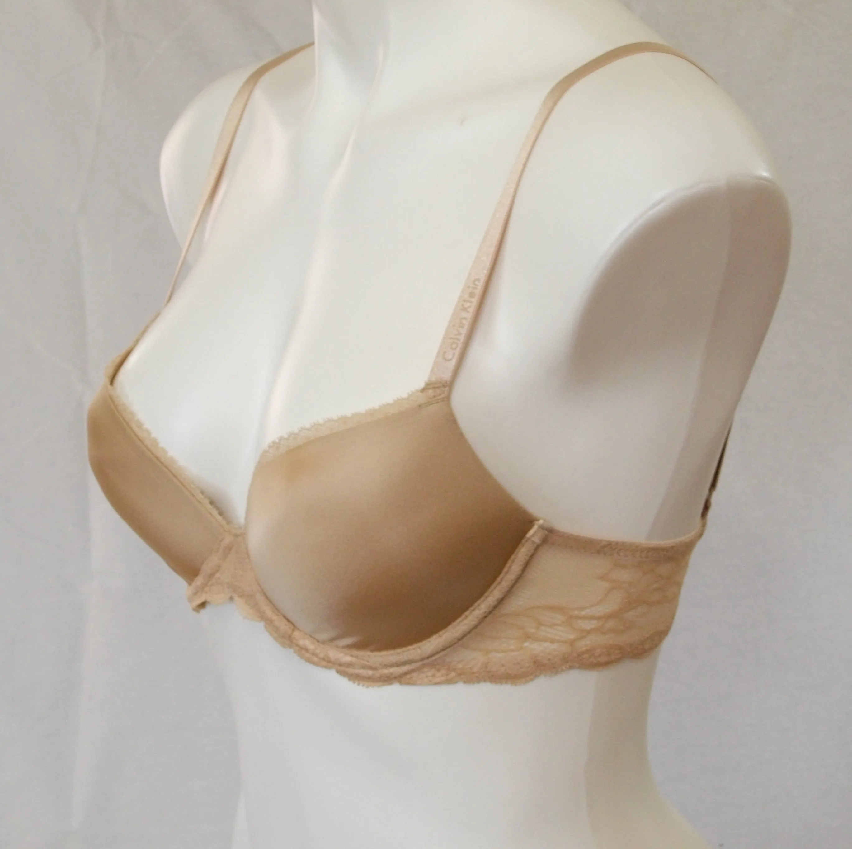 Calvin Klein QF1444 Customized Lift Push Up UW Bra 32C Nude NWT